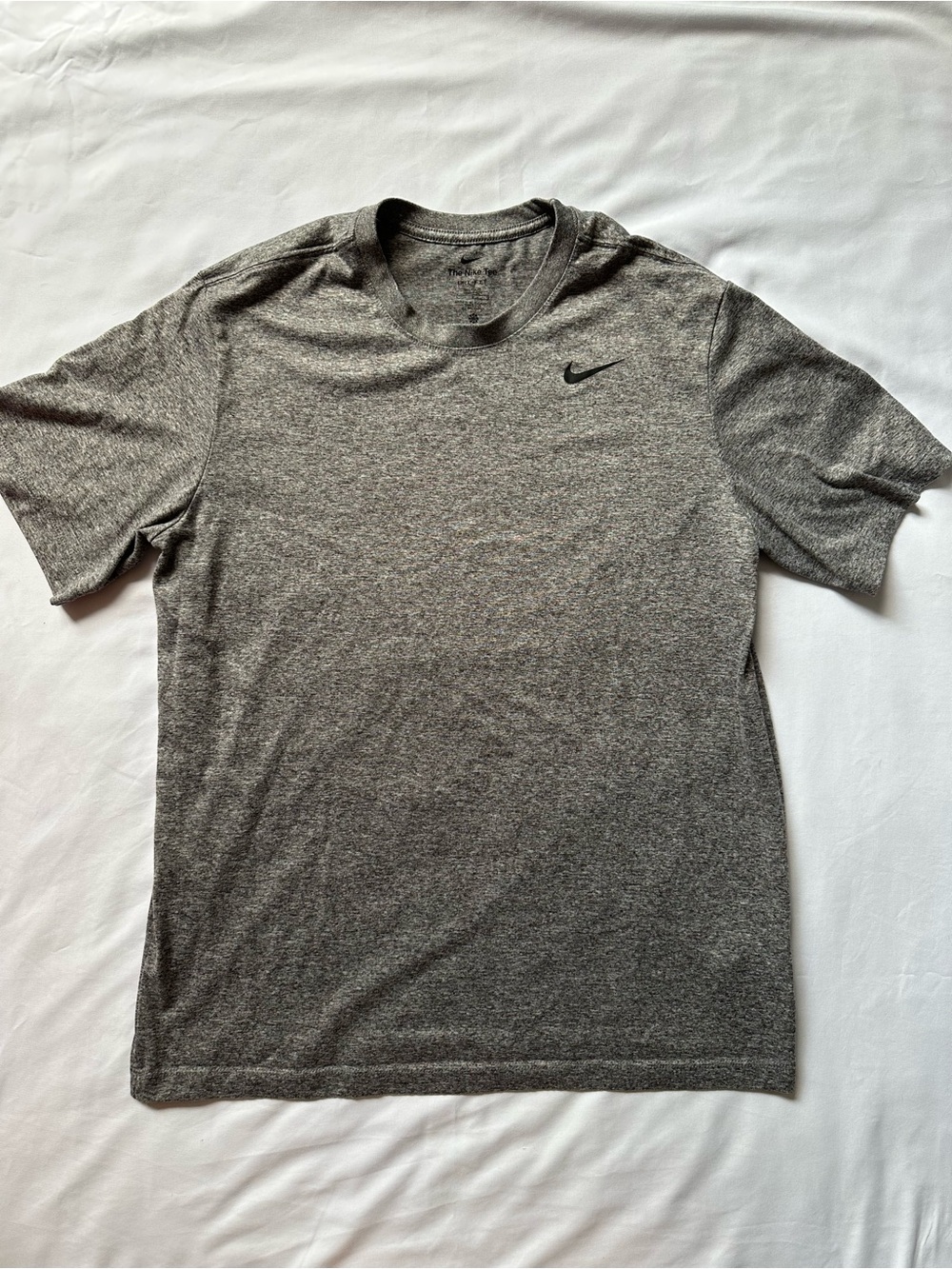 Nike Men’s Grey Athletic Short-Sleeve Tee
